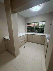 Prince Of Wales Road (D10), Semi-Detached #569557131